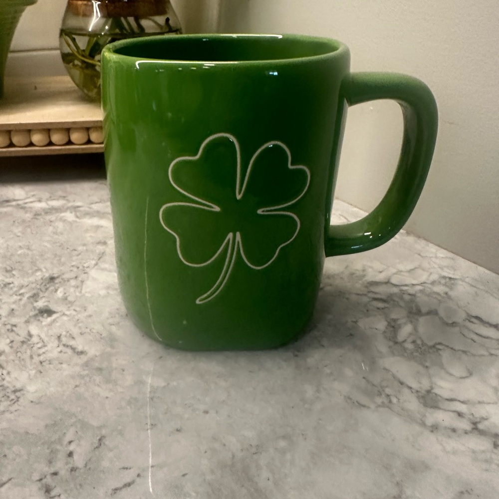 Green Clover Mug